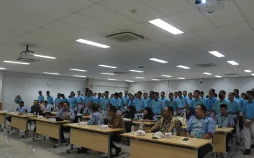 Foto Kegiatan Kunjungan Industri Pada PT. Sugity Creatives 32 ~blog/2025/9/5/img_3753