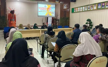 Foto Kegiatan Pembagian Rapor dan Pameran Produk Hasil Karya Peserta Didik 3 ~dl/2025/12/19/whatsapp_image_2025_12_18_at_08_19_32_2