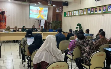 Foto Kegiatan Pembagian Rapor dan Pameran Produk Hasil Karya Peserta Didik 5 ~dl/2025/12/19/whatsapp_image_2025_12_18_at_08_19_33